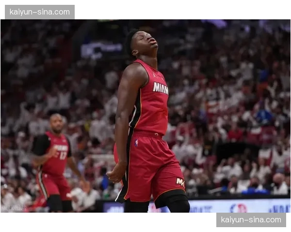 森林狼麦克丹尼尔斯防守专注 迪温琴佐外线协防轮转及时 森林狼麦克丹尼尔斯防守专注 迪温琴佐外线协防轮转及时